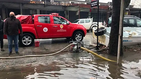 Menteşe'ye 24 saatte 94.3 kg yağış düştü