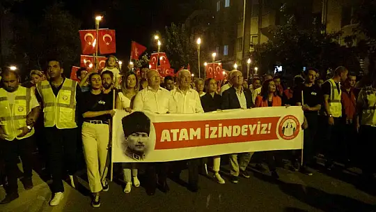 MENTEŞELİ VATANDAŞLAR PİNHANİ KONSERİ İLE EĞLENDİLER