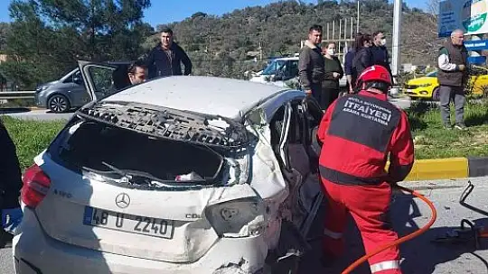 Milas-Bodrum karayolunda zincirleme trafik kazası: 1'i ağır 7 yaralı