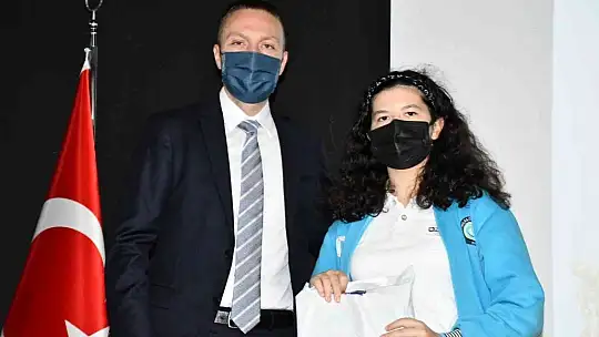 Milas'ta başarılı öğrenciler ödüllendirildi