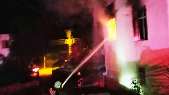 MİLAS'TA EV YANGINI