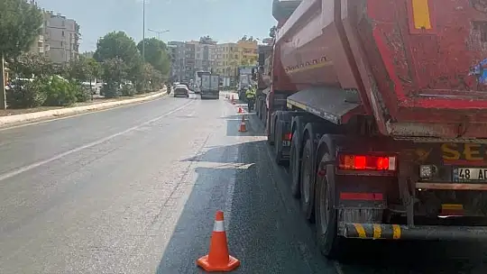 Milas'ta yük taşıyan araçlar denetleniyor