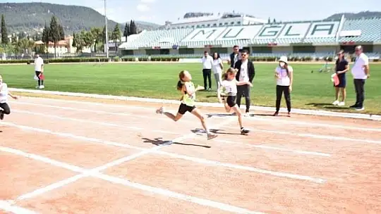 Milaslı miniklerin atletizm başarısı