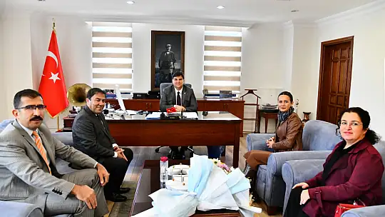 ÖĞRETMENLERE BANDOLU KARŞILAMA