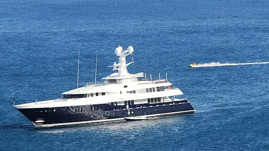 Milyon dolarlık yatıyla gelen ünlü milyarder Yaroslavsky Bodrum'da keyif yapıyor