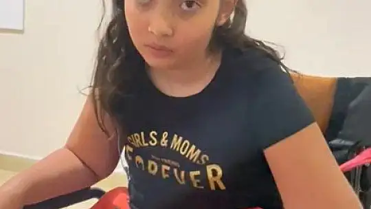 Minik Betül engelli maaşını yangın bölgesine bağışladı