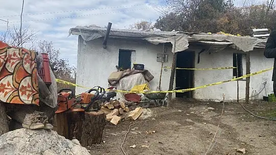 Minik Ecrin'den geriye kırık dökük bisikleti ve hatıra için çekilmiş tek fotoğrafı kaldı