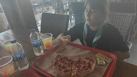 'Başkanım Bize Pizza Alır Mısınız?'