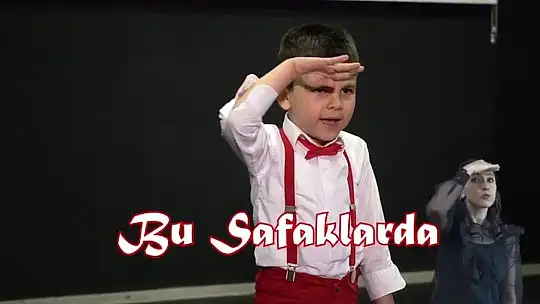 Minik öğrenciler İstiklal Marşı'nı işaret dili ile okudu