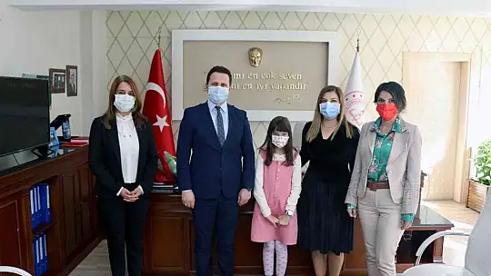Minik Yazar Milli Eğitim Müdürü Çay'ı ziyaret etti