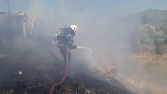 Mobilya atölyesinde korkutan yangın