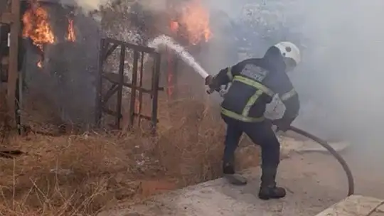 Mobilya atölyesinde korkutan yangın