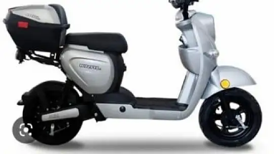 MOTOSİKLET HIRSIZI GÜVENLİK KAMERASINA YAKALANDI