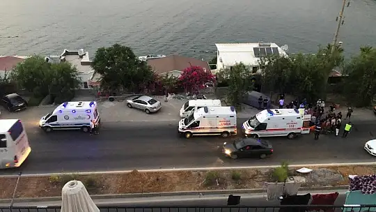 Motosiklet yayaya çarptı: 2 yaralı