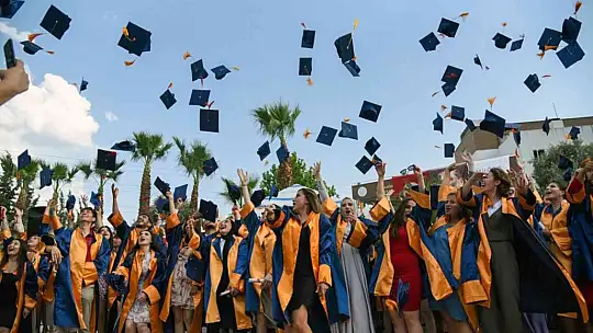 MSKÜ Bodrum, Marmaris ve Milas'ta mezuniyet sevinci