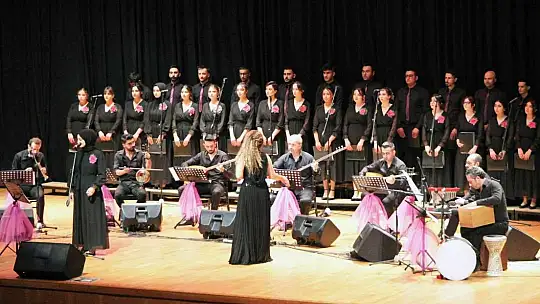 MSKÜ'de türkü resitali