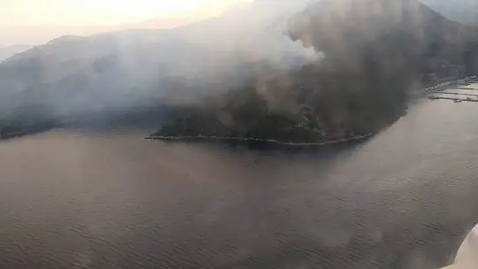 Muğla 6 bölgede alevlerle savaşıyor