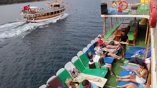 Muğla 9 ayda 908 bin yabancı turist ağırladı