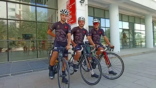 Muğla Bisiklet Takımı Türkiye Şampiyonası'ndan madalya ile döndü