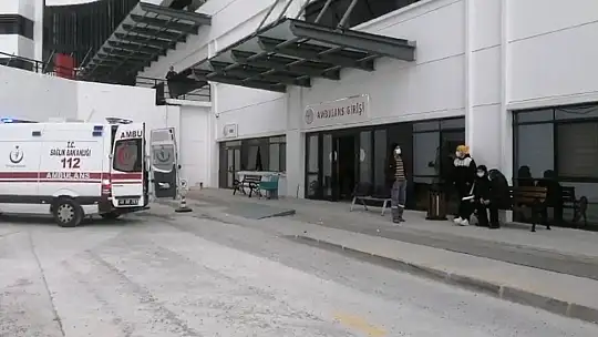 Muğla'da 6 öğrenci gıda zehirlenmesi şüphesiyle hastaneye kaldırıldı