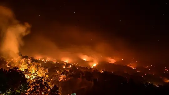 Muğla'da alevlerle mücadele gece boyu sürdü
