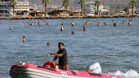 MUĞLA'DA EKİM'DE DENİZ KEYFİ