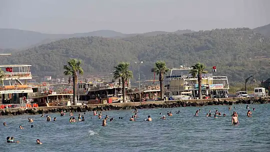 MUĞLA'DA EKİM'DE DENİZ KEYFİ