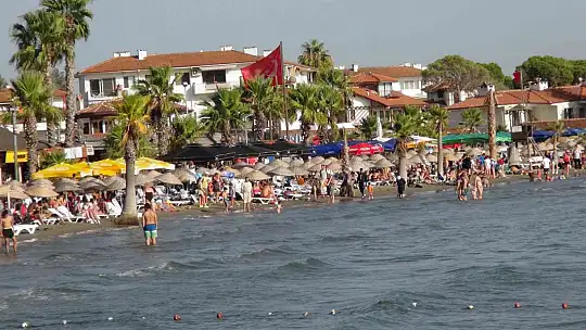 MUĞLA'DA EKİM'DE DENİZ KEYFİ