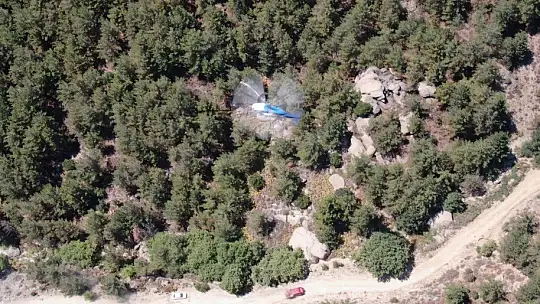 Muğla'da ekipler karadan su taşıdı, helikopter havadan müdahale etti