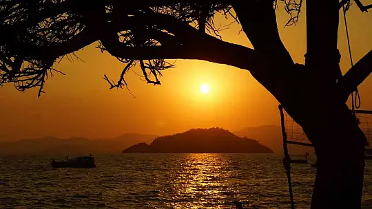 Muğla'da göz kamaştıran gün batımı