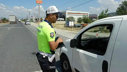 Muğla'da, kurallara uymayan sürücülere ceza kesildi