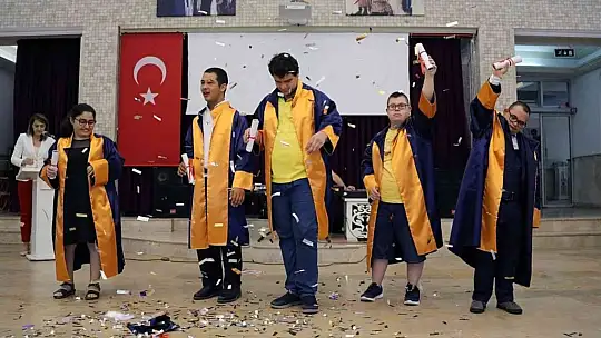 Muğla'da özel eğitim öğrencileri mezun oldu