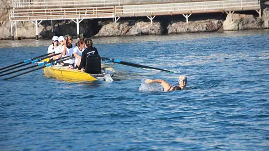 Muğla koylarını kürekle gezecekler