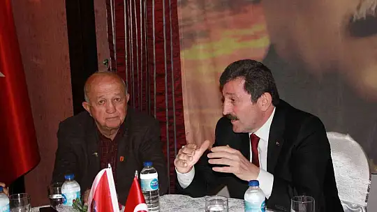 Muğla Valisi Tavlı, Marmaris'teki iftar programında polisler, şehit aileleri ve gaziler ile buluştu