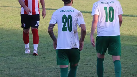 Muğlaspor hazırlık maçında İncirliova'yı 4-0 mağlup etti