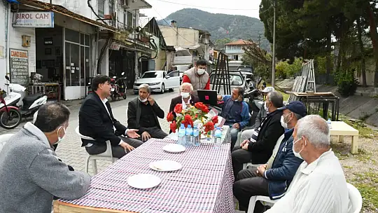 Muhacirler Derneği'ni ziyaret etti