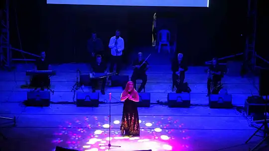 MUSTAFA KESER MARMARİS'TE KONSER VERDİ