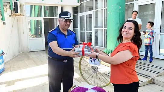 Dereceye giren objelere ödülleri verildi