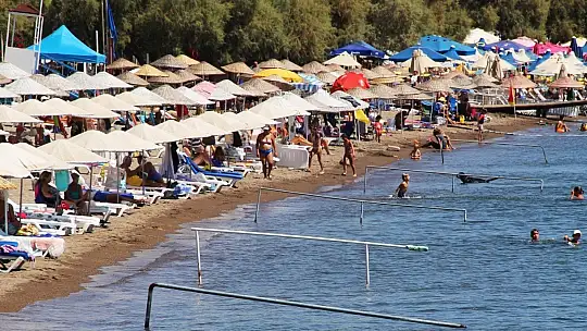 Okullar açıldı sahiller boşaldı, otel rezervasyonları yüzde 50'lere düştü