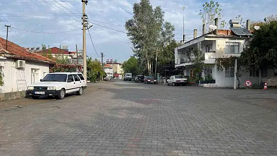 ORTACA'NIN MAHALLE YOLLARINA KİLİTLİ PARKE