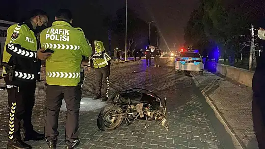 Otomobil ile motosiklet çarpıştı: 1 ölü