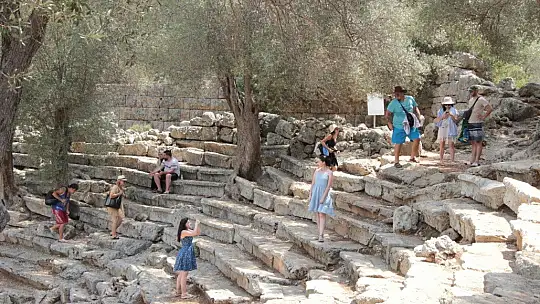 Pandemi ören yeri ve müzeleri de etkiledi