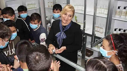 Pandeminin parlayan sektörü kozmetik sanayi