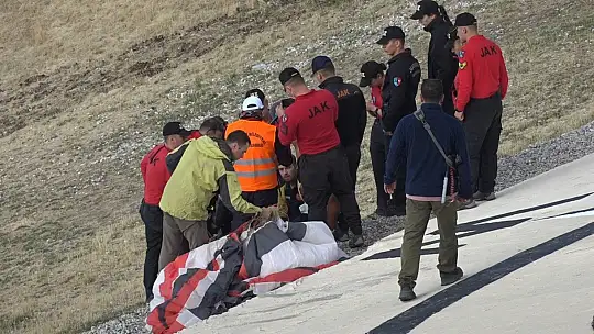 Paraşüt pilotlarının talihsiz kazası