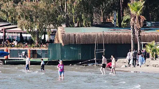 Pastırma yazında deniz keyfi