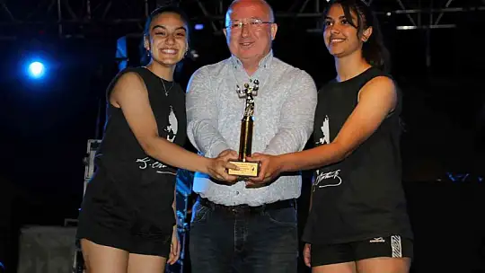 Plaj Voleybolunda ödüller sahiplerini buldu