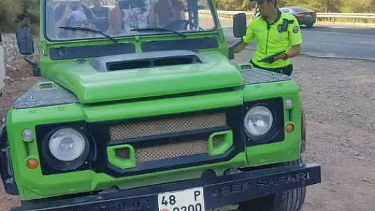 Safari jeeplerine sıkı trafik denetimleri devam ediyor