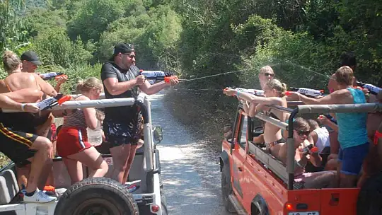 Safari turları ne kadar güvenli, şoförler konuştu