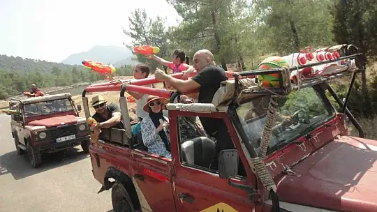 Safari turları ne kadar güvenli, şoförler konuştu