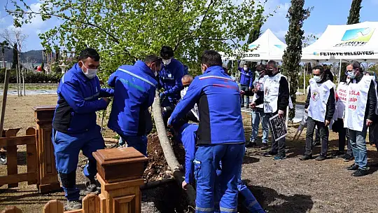 'En fazla mücadeleyi sağlık çalışanlarımız verdi'